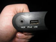 Разъем AUX подключения к разъемам AUX, iPod. USB 961204Y000 Киа Рио 3, Kia Rio 3 на консоле, -  БУ