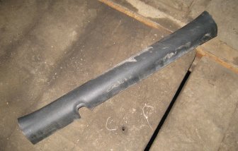 Накладка порога Киа Рио 3 внутренняя передняя левая 858714Y000WK с 2011 г, - БУ