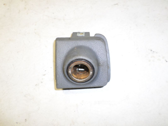 Корпус гнезда зарядного устройства 96537638 RHD Шевроле  Авео Т200 и 250 - Серый, - БУ