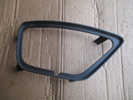 Рамка противотуманки правой 2M5119952BEW Форд Фокус 1 в передний бампер, - БУ