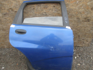 Дверь задняя Шевроле Авео Хэтчбек Т200 правая 96585393 - БУ в СБОРЕ Синяя N50 механика - царапина