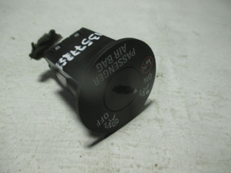 Выключатель подушки безопасности пассажира 13577258, 1240410 Шевроле Антара, Кобальт, - БУ