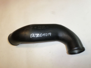 Патрубок интеркулера LR066429  - Средний пластик 12Z04019 Ленд Ровер Фрилендер на 2,2 литра К17 - БУ