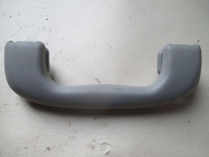 Ручка салонная потолочная передняя 13118200 2353393 3173882836 Опель Астра H Мерива- БЕЗ крючка - БУ