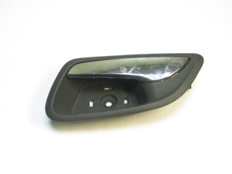 Ручка дверей левых внутренняя 96845901 LH 95175659 95216101 Шевроле Круз хромированная - БУ