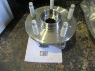 Ступица Шевроле Круз Орландо Опель Астра J Передняя 13502828 13583478 R15 в сборе, -Trialli