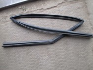 Уплотнитель стекла двери 82331CA010 82331CA000 Ниссан Мурано задней левой Z50 с 2004 по 2008г, - БУ