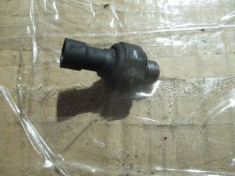 Датчик давления масла 96494264, 25036834 Опель Антара Шевроле Каптива 2,0-2,4 литра, - БУ-3