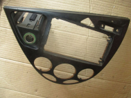 Накладка блока управления печкой 98ABA046A04AEW Форд Фокус 1, - БУ