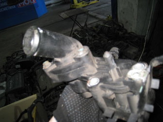 Термостата корпус Форд Фокус 1 двигателя 1,8 литра Дизель 1148329 Mondeo III, - БУ