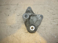 Кронштейн опоры МКПП нижний 3M516P093D 3M516P093AE 6S513K305AA SV516P093AH Форд Фокус 3, - БУ