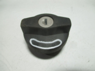 Крышка бензобака 2108-110301011 ВАЗ-2108-10 УАЗ Хантер - без ключа  - БУ