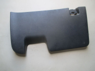 Накладка нижняя под рулем с гнездом под трос капота 96801364, 96655174 Шевроле Авео Т250. - БУ