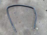 Уплотнитель стекла двери задней левой 1114387 5F1Z5425597A Форд Фокус 1 Седан Хэтчбек - БУ