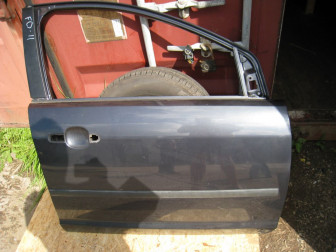 Дверь передняя правая Форд Фокус 2 до 2008г Седан, Хэтчбек, Универсал 1505703 Голая, - БУ Серая F011
