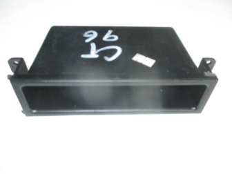 Бокс под магнитолой 96272777 Шевроле Реззо и Дэу Такума - CT-96 - БУ