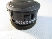 Сопло воздуховода передней панели 96602404 96602410 Шевроле Авео Т250-255 Спарк М200, - БУ 