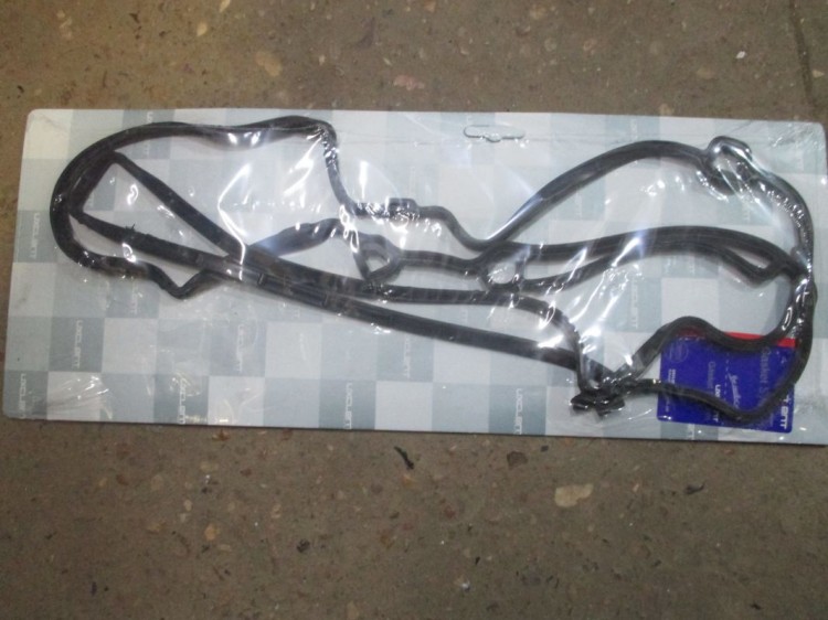 Прокладка клапанной крышки 55573747 Опель Астра H-J Шевроле Авео Круз ...