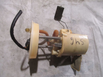 Бензонасос Форд Фокус 1 на 2,0 литра 8 кл 1M5U9H307CA стальные стойки, - БУ