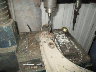 Шаровая опора замена нижней (на заклепках!!) на Шевроле Ланос, Шанс, Ланос Дэу Сенс