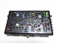 Блок предохранителей 95107228-01 A23 13222782 529050199 Шевроле Круз Орландо - средняя часть - GM