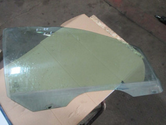 Стекло двери Форд Фокус 1 передней правой с 98 по 2005 г 1088904, 1097388, XS41B21410BG - БУ