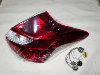 Фонарь правый 1719704, 1708831, 1752203 42119320 Форд Фокус 3 Хэтчбек c 2011 года, - Atek