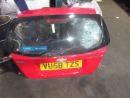 Крышка багажника Шевроле Авео Хэтчбек Т200 и 255, 96540837 - БУ в СБОРЕ Красная