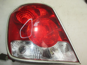 Фонарь задний левый Шевроле Авео Т200 Хэтчбек 96540268 - ДЕФЕКТ трещина и скол DK-102 - БУ