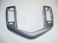 Накладка торпеды центральная 94567907 94567909 95488538 95999266 Шевроле Круз - Серая - БУ