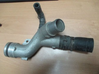 Тройник системы охлаждения 96440428 Опель Антара Шевроле Круз Каптива 2,0 л дизель алюминевый - БУ-2