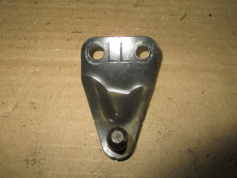 Кронштейн амортизатора крышки багажника левый 904551KA1A Ниссан Жук F15 с 10 по 2014г - БУ