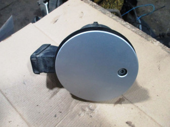 Лючок бензобака Форд Фокус 1 Все 1474908 XS41A405A02AGW 1474907 с корпусом XS41-A27936, - БУ Серебро