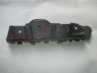 Кронштейн бампера переднего правый 22816707 Шевроле Малибу - БУ