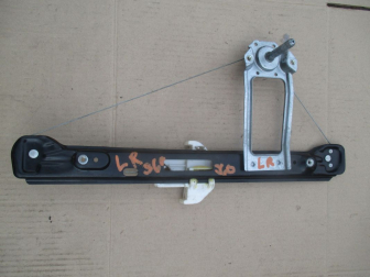 Стеклоподъемник двери задней левой механический XS41A27001AP 1331608 Форд Фокус 1, - БУ