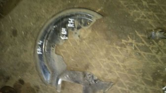 Щиток тормозной передний правый 1794508 Фиеста с 2012 по 2017г,  B-MAX с 12г, Transit, Tourneo, - БУ