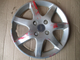 Колпак колесного диска стального R15 98AB1130RD 1132739 Форд Фокус 1 RF-1 - дефект - СКОЛ, - БУ