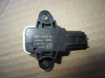 Датчик удара Аэрбега Форд Фокус 3 CM5T14C676AA двери передней левой, - БУ