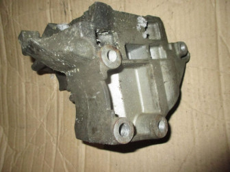 Кронштейн генератора 1094099 98BB10039AE 1057966 Форд Фокус 1 ZetecE 115лс 1,8 литра, - БУ