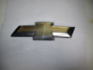 Эмблема бампера переднего Шевроле Авео Т300, 95019523, 95122465 - Крест, - БУ