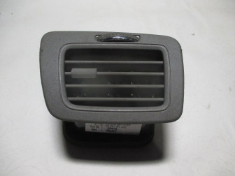 Сопло воздуховода левое 52048105 Шевроле Кобальт, - БУ