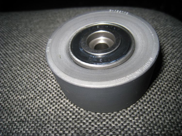 4. 6. натяжной ролик грм chevrolet cruze. ролик натяжной грм шевроле круз 1. натяжной ролик шевроле круз 1.