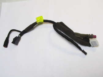 Штекеры с куском провода C105CNSL AA-F018362 от блока управления телефоном 13187903 Opel Antara - БУ