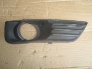 Накладка противотуманки 4M5119952AE Форд Фокус 2 правая 1337347 с 2005 года, - БУ