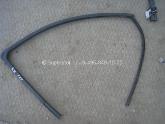 Уплотнитель стекла двери Ниссан Кашкай передней левой J10 c 06-2013г 80331JD00A, 80331BR20A, - БУ