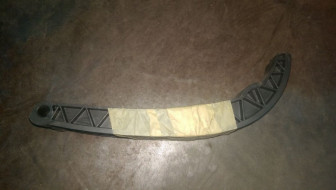 Башмак успокоителя цепи ГРМ 21214-1006090010 Ваз 21214, Шевроле Нива Chevrolet Niva, - GM-AVTOVAZ