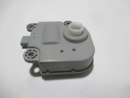 Мотор привода заслонки отопителя салона 95017988 16452770 000121991-A Шевроле Авео Т300 - БУ