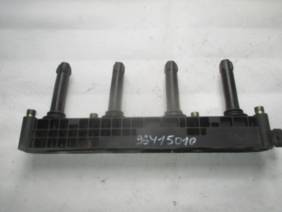 Катушка зажигания Шевроле Лачетти 1,8 литра с двигателем F18D3 ...