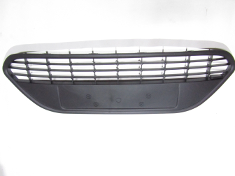 Решетка бампера переднего Форд Фокус 2 центральная 1497510  1496438 с 2009 года без хрома, - Atek