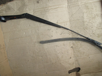 Поводок стеклоочистителя левый Форд Фокус 3, 1703311, CM5117527AD CP9Z17527A, BM5117526AB, - БУ